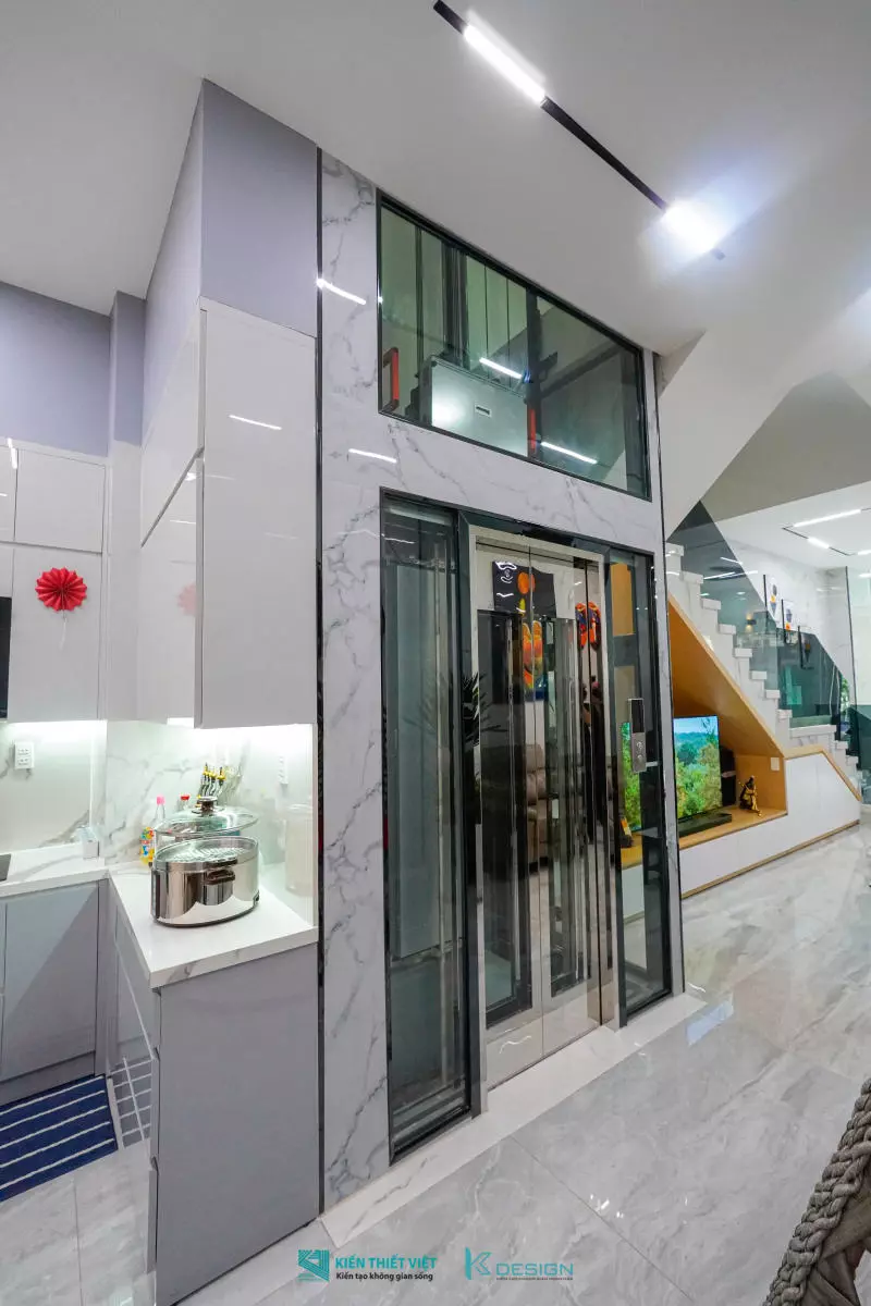 Bàn giao công trình nội thất nhà phố hiện đại anh Hoàng Tân Phú