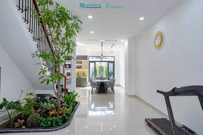 Thiết kế nội thất cầu thang nhà phố anh An quận Bình Tân