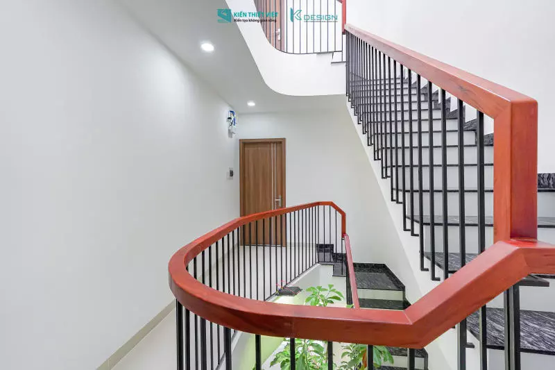 Thiết kế nội thất cầu thang nhà phố anh An quận Bình Tân