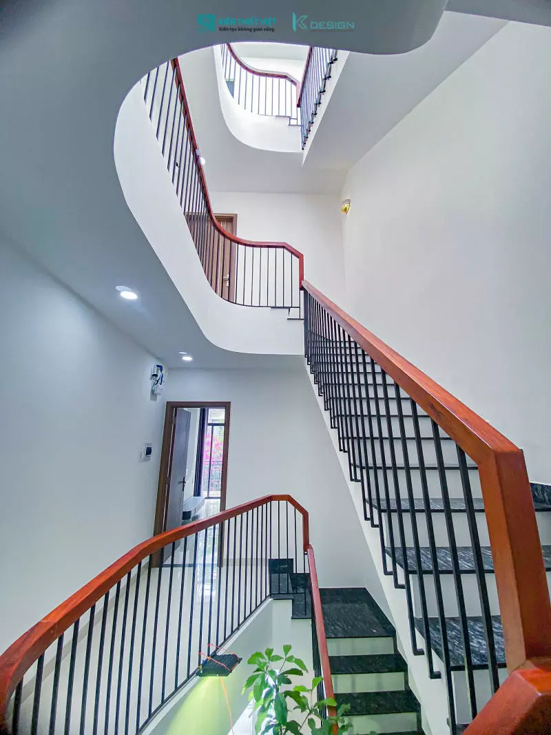 Thiết kế nội thất cầu thang nhà phố anh An quận Bình Tân